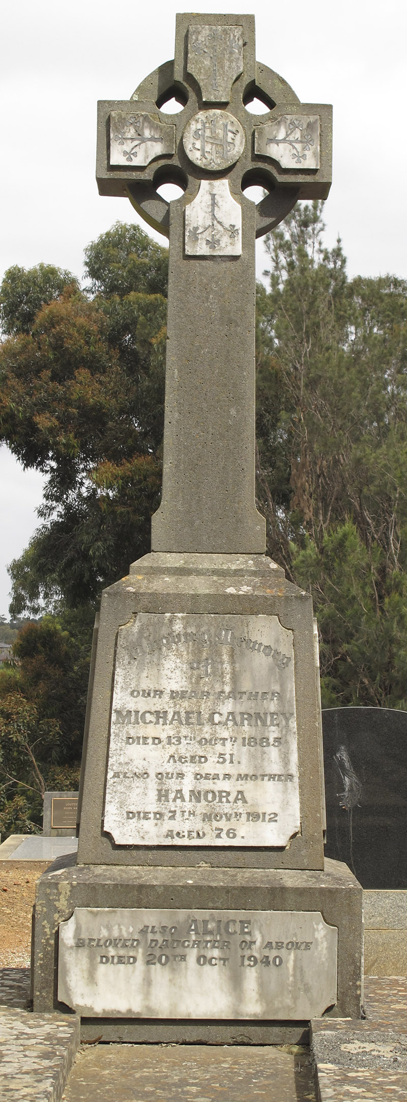 Berwick Cemetery
CARNEY family