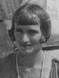 Winnifred Mary HOLMES
(1909-1991)