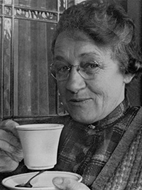 Stella Thompson DENNISTON (nee MILLAR)
(1882-1942)