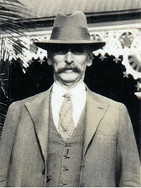 Mathew Edwin BRISBANE
(Image Ancestry)