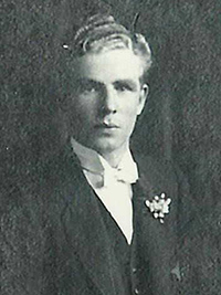 Donald McKenzie Don
(Image Ancestry)